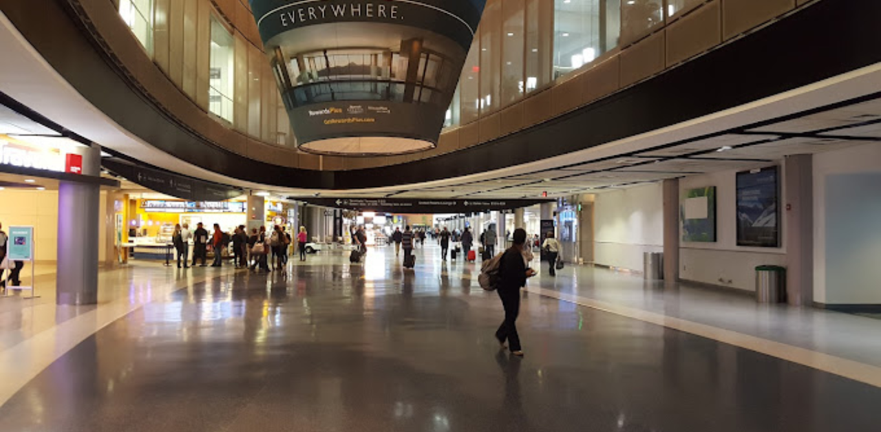 Spirit Airlines IAH Terminal