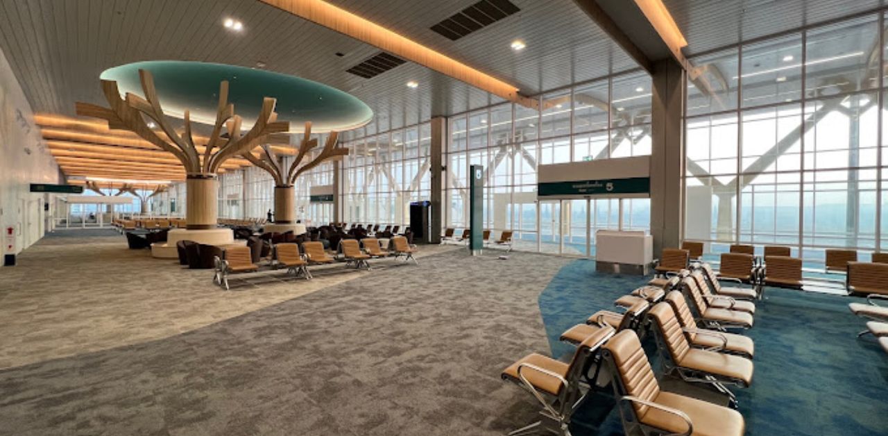 China Eastern Airlines KBV Terminal