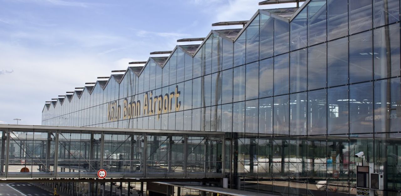 Hainan Airlines CGN Terminal