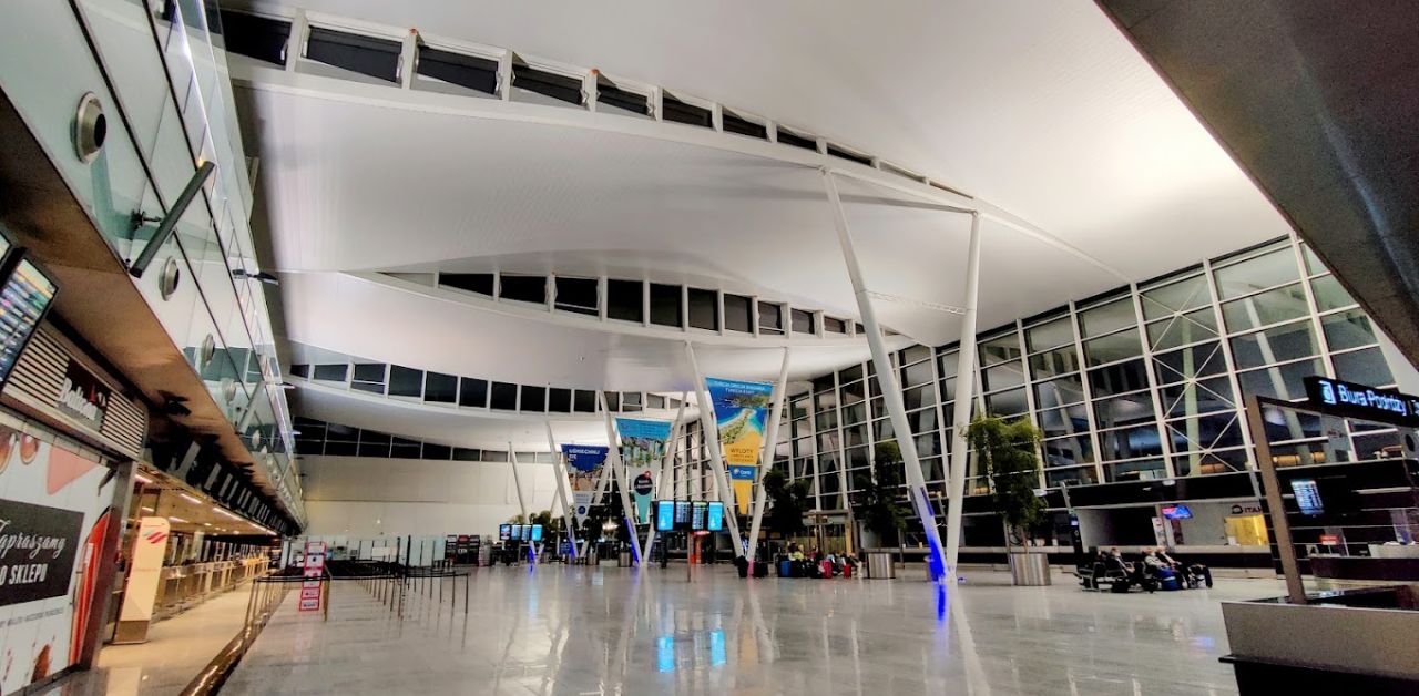 KLM Airlines WRO Terminal