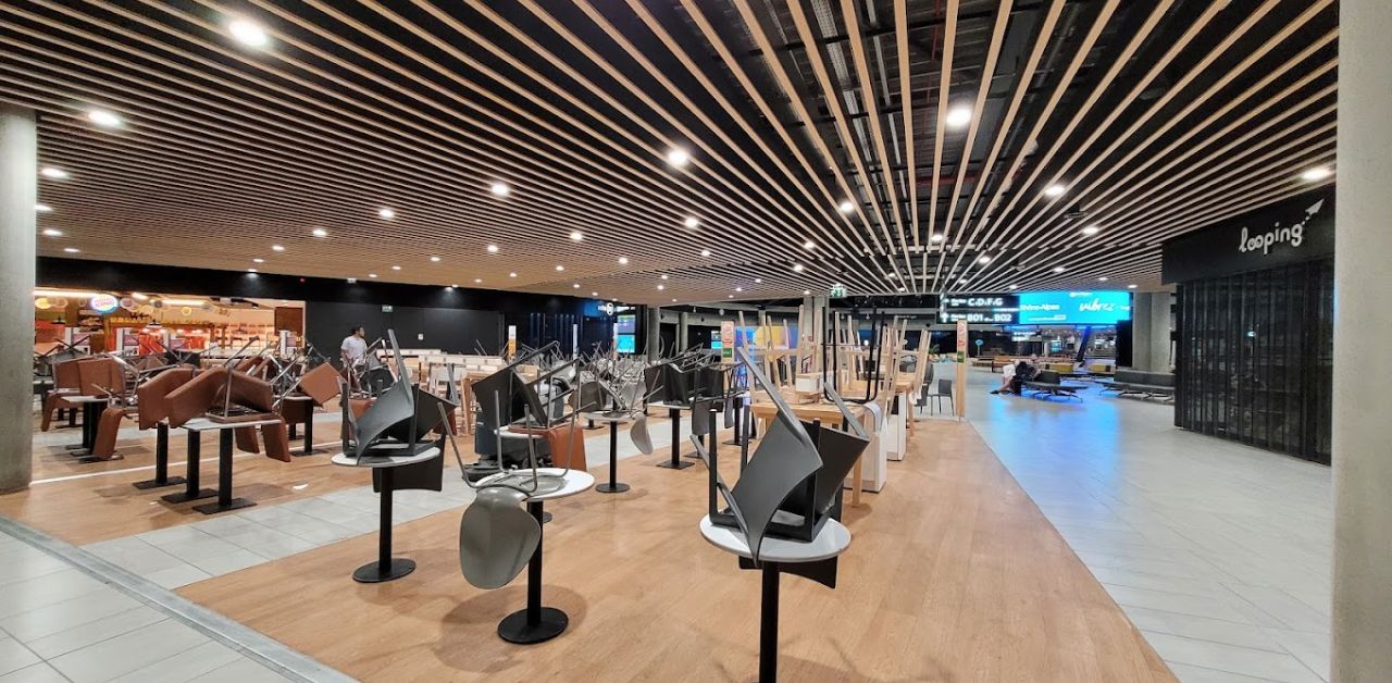 Spirit Airlines LYS Terminal